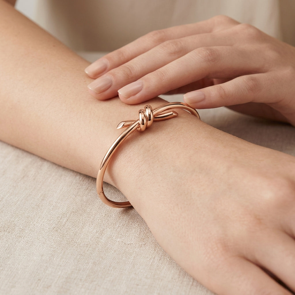 Tiffany Knot Wire Bangle in silver