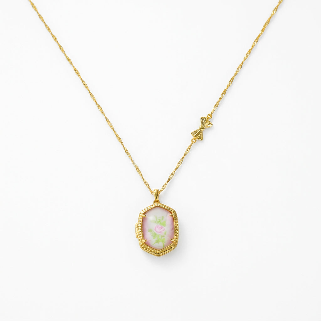 Kendra Scott x Love Shack Fancy Daphne necklace