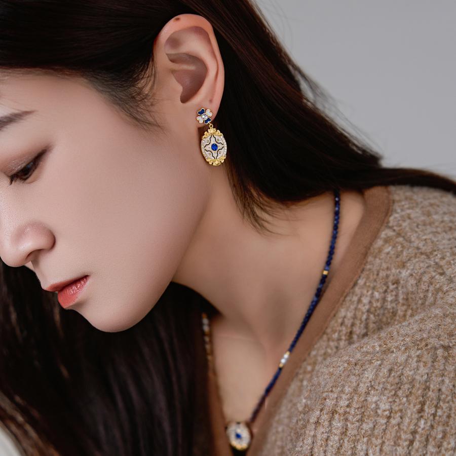 “Époque Élégante” French Vintage Enamel Earrings