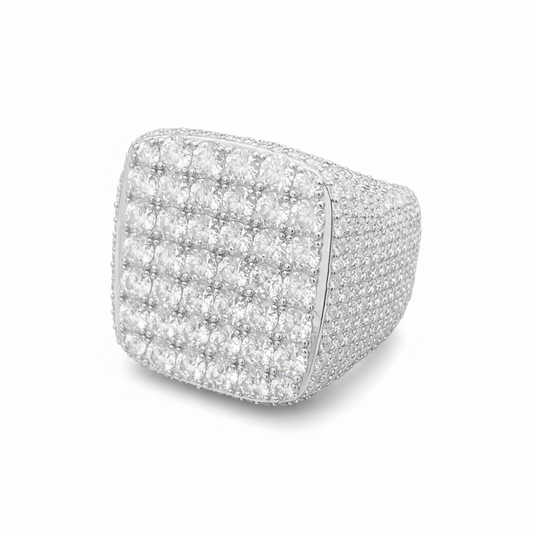 Vintage 925 Sterling Silver Ring with Moissanite