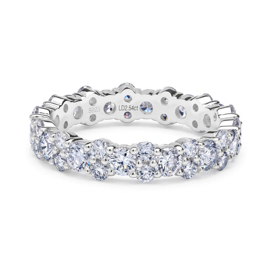 Angled perspective view of 2.54ct round lab diamond double row band.