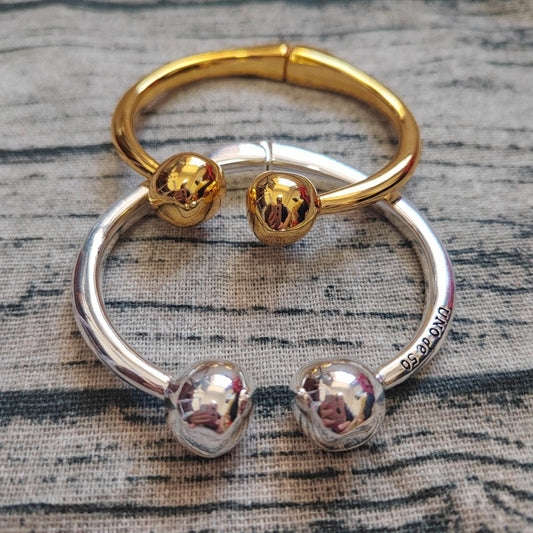 UNOde50 Bangle bracelet with double ball