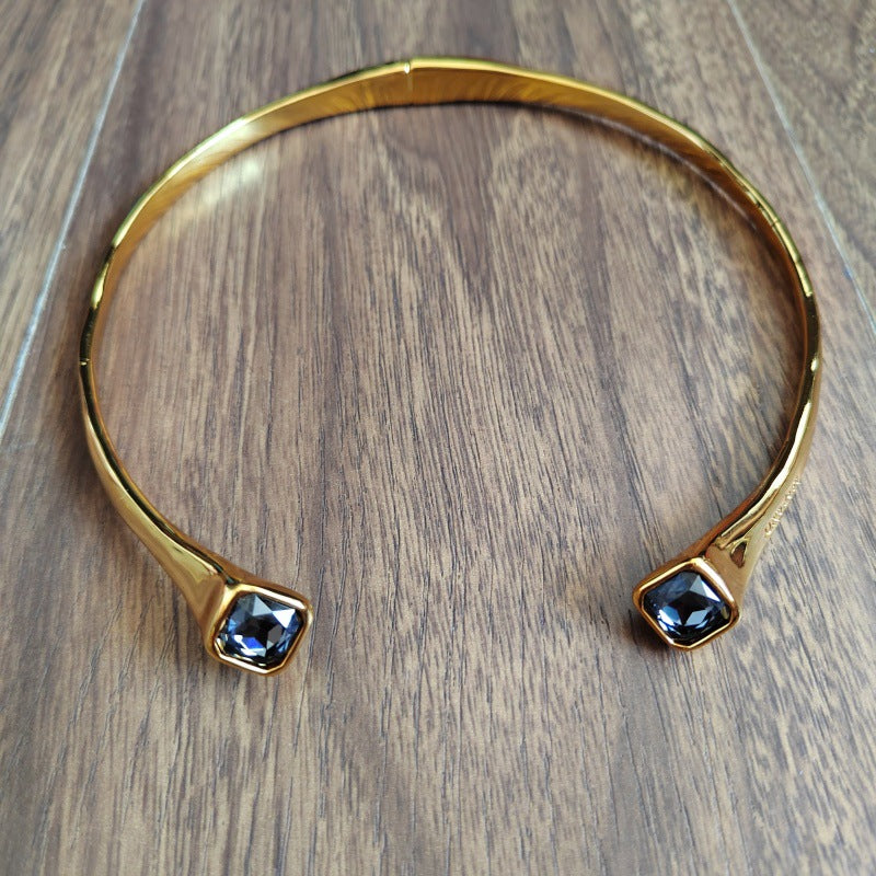 UNOde50 Necklace with black crystal