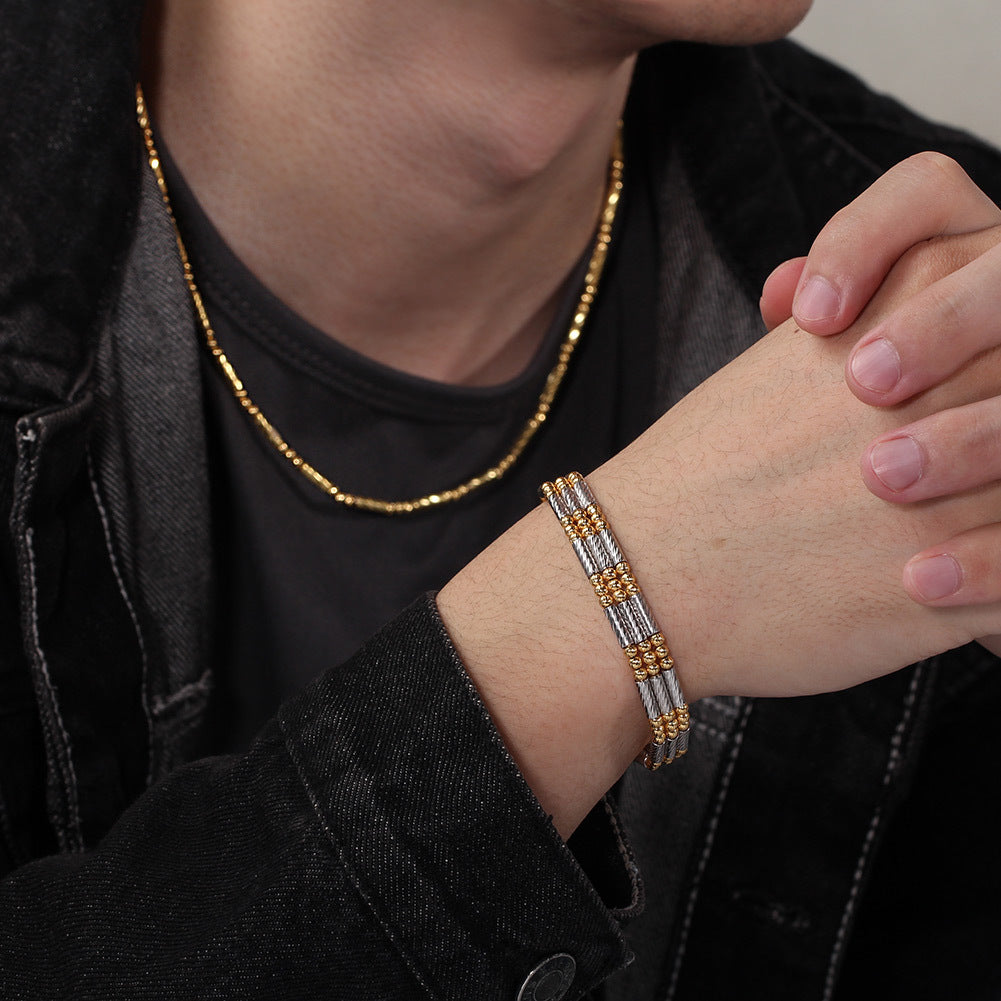 Female model wearing the necklace at different lengths.