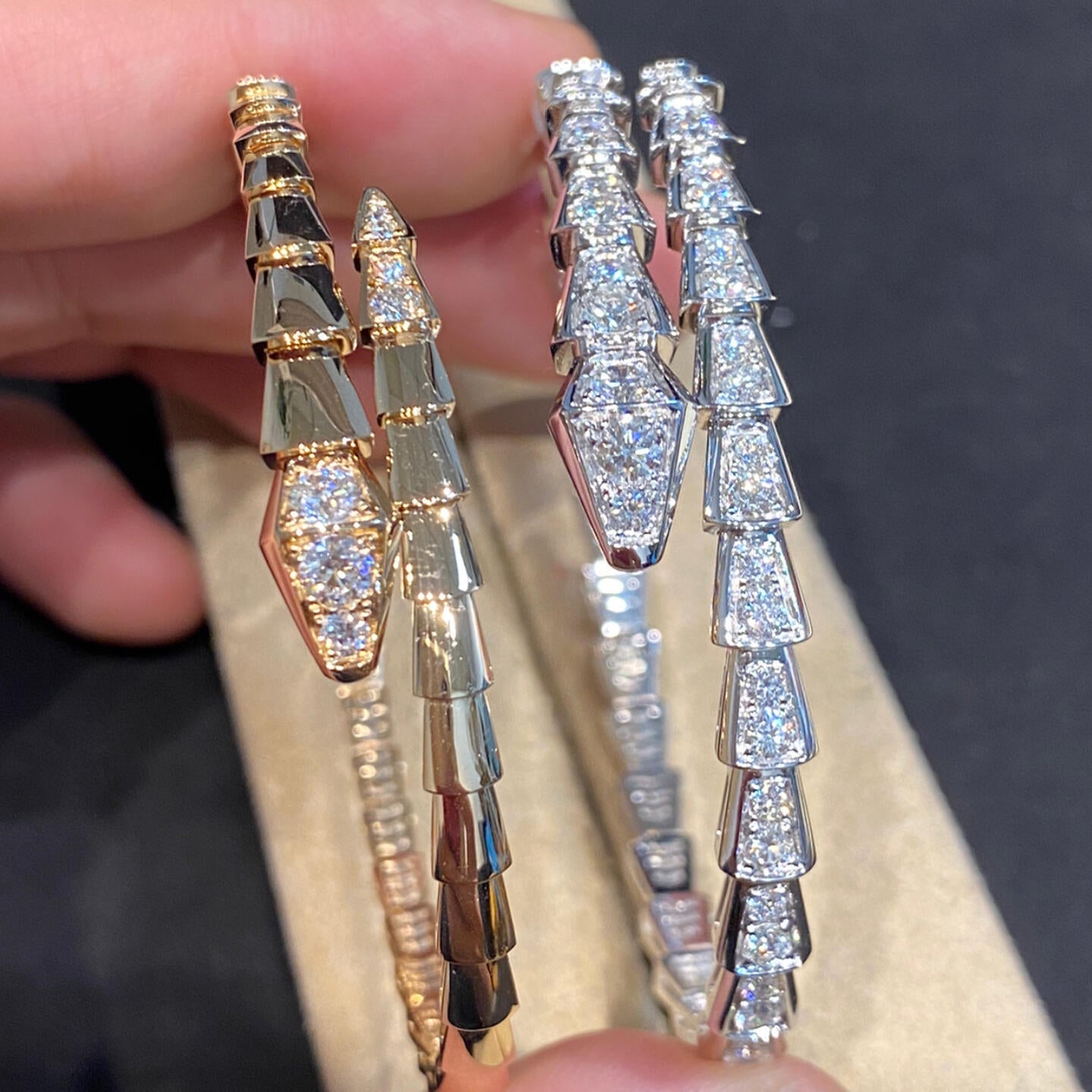 BVLGARI Serpenti Viper Bracelet  half diamond