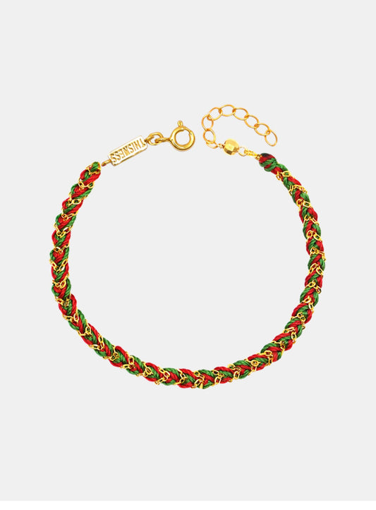 Celebrate the joy of the holiday season with this Christmas Edition handmade bracelet, a refined fusion of festive spirit and minimalist elegance.

 Crafted from 925 sterling silver and finished with 18K gold plating