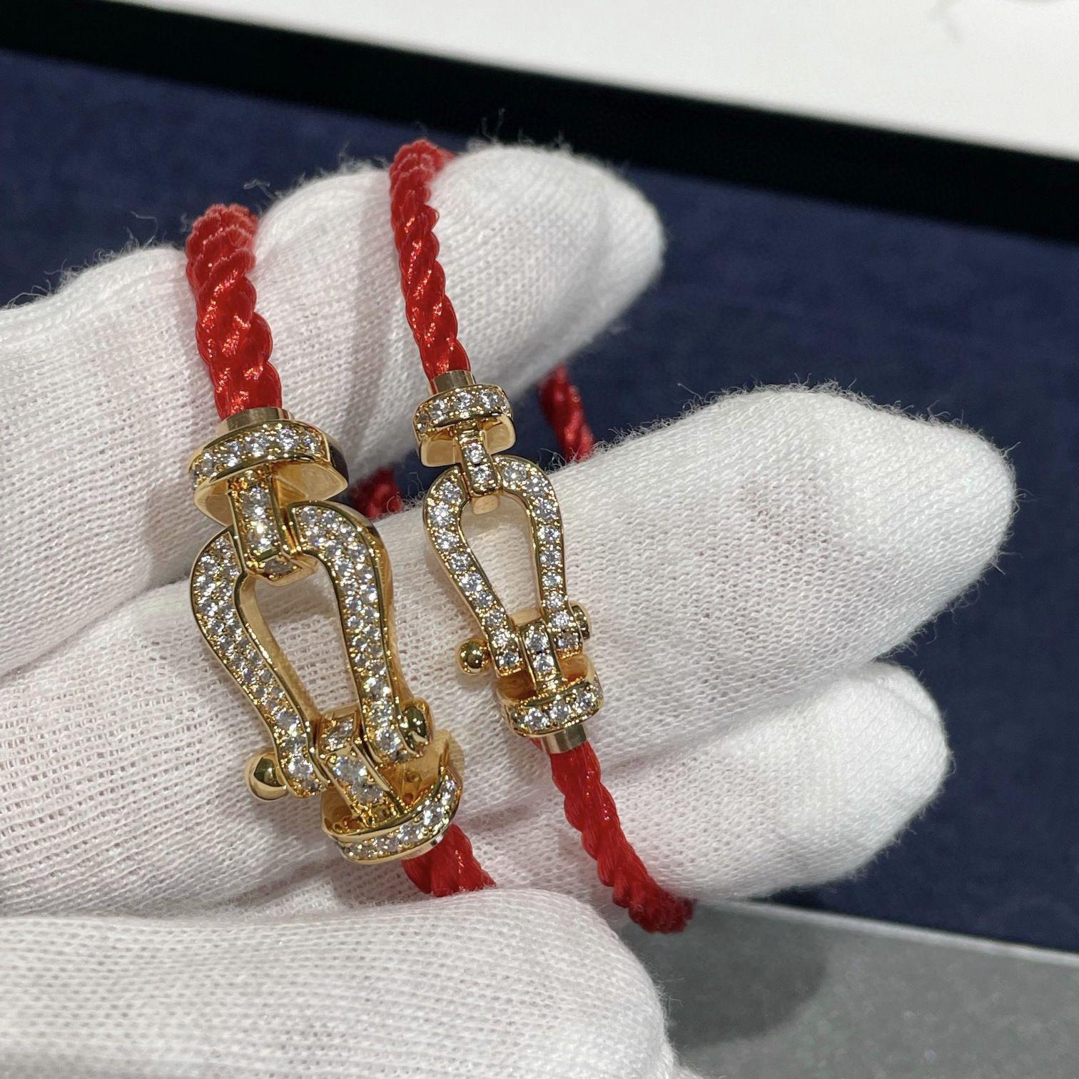 Force 10 bracelet 18k yellow gold and diamonds 