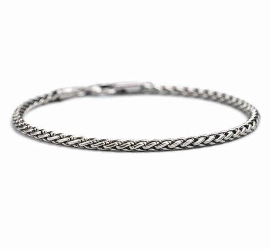 Men_s_4mm_Cuban_Link_Chain_Bracelet_Solid_925_Sterling_Silver_Classic_Hip-Hop_Jewelry-1Silver braided bracelet on a white background