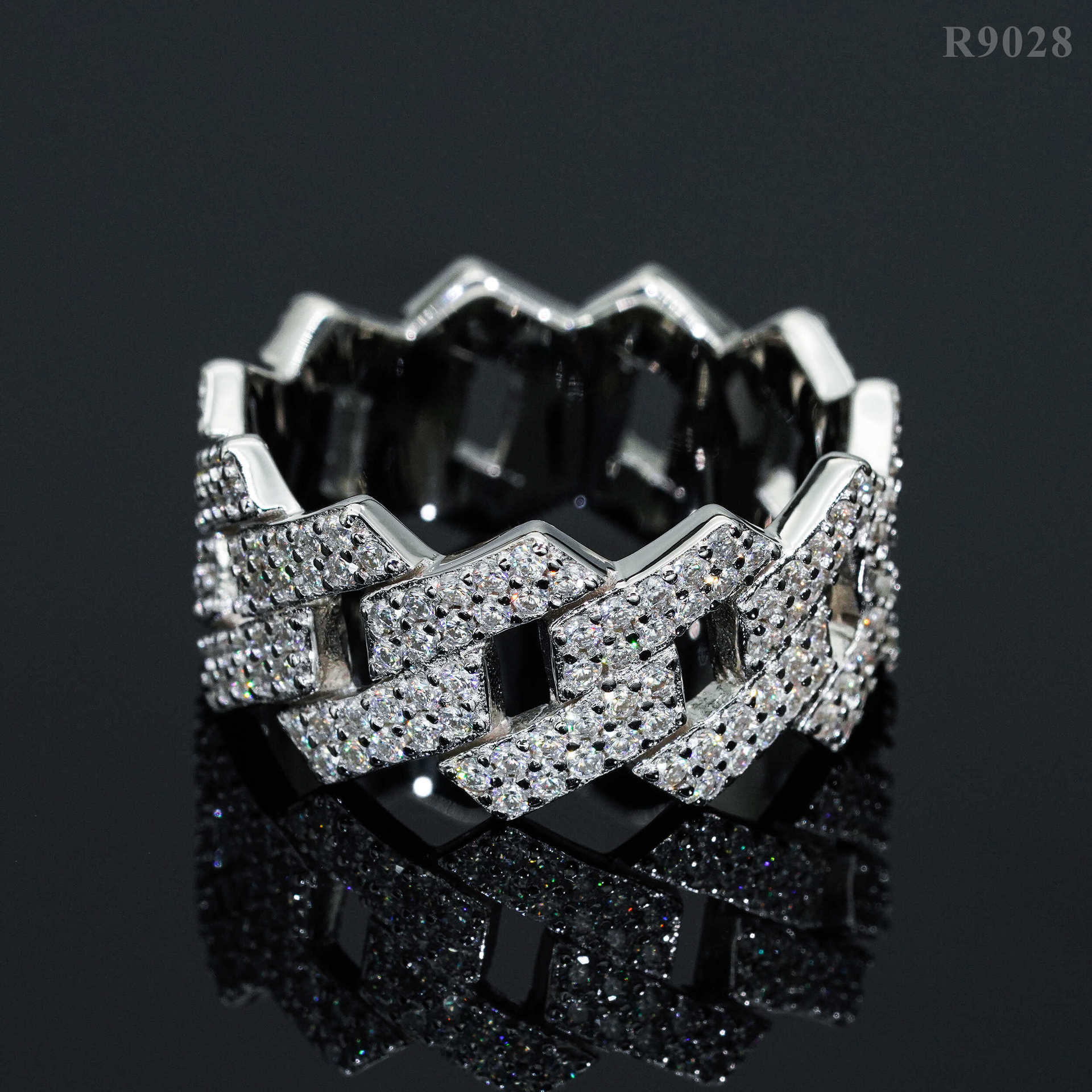  Gold 2-row cuban ring on neutral background, showing double pavé sparkle. Alt: “Moissanite 2-Row Cuban Link Ring – 18K Gold.”