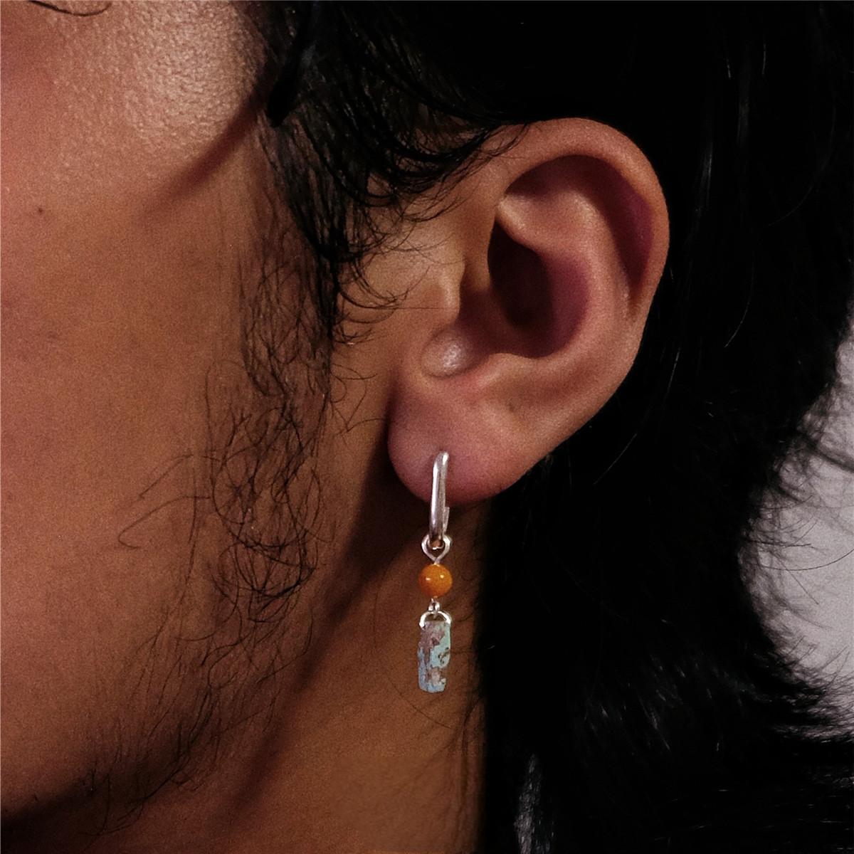 “Detail view of New Chinese vintage design and gemstone setting”