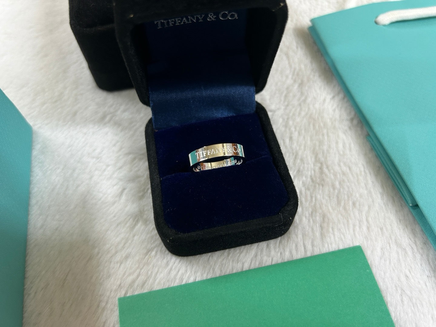 Tiffany T&CO.@:Band Ring wide letters