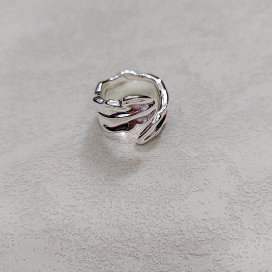 UNOde50 Feather Wing Leaf Ring