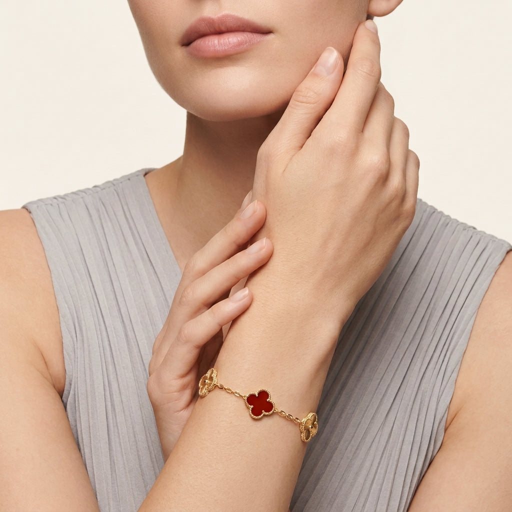 Van Cleef & Arpels Alhambra Bracelet Carnelian