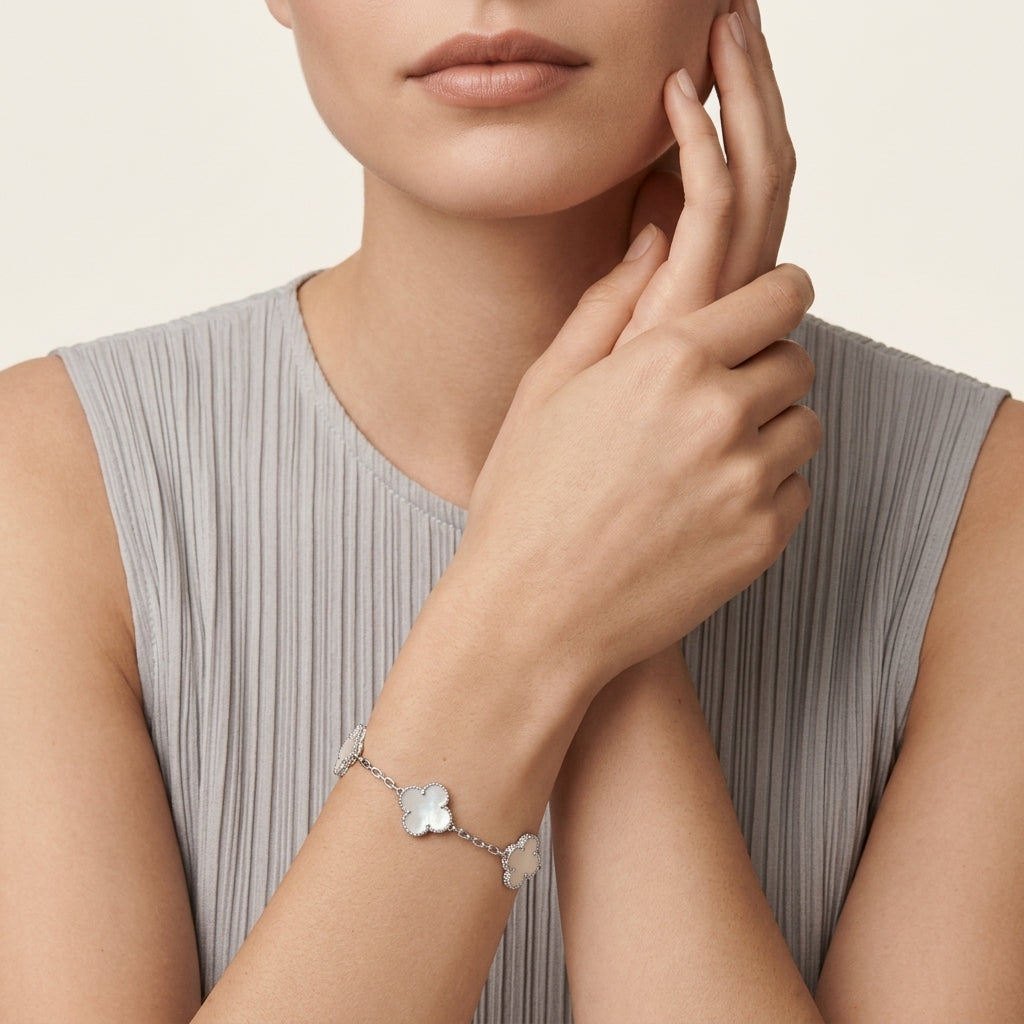Van Cleef & Arpels Alhambra Bracelet Mother-of-Pearl