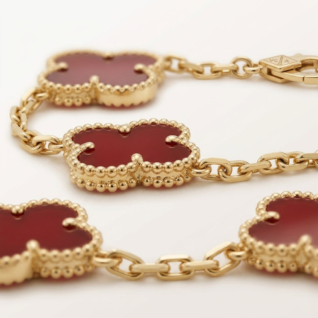 Van Cleef & Arpels Alhambra Bracelet red Mother-of-Pearl