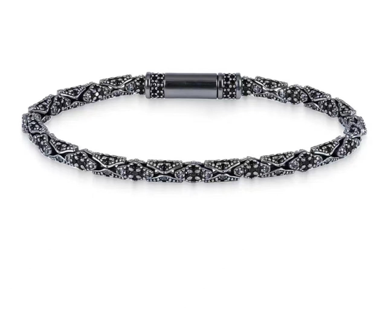 “925 silver snake texture bracelet front view”