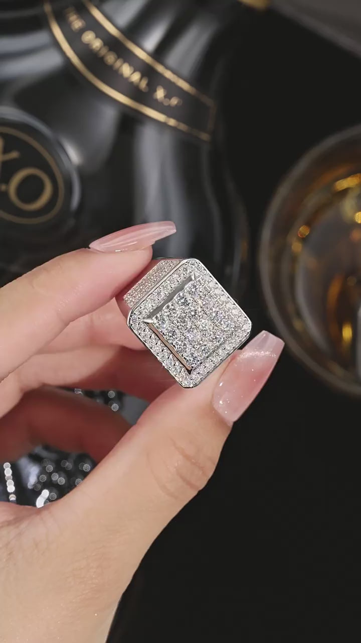 Ring worn alone on finger (ring finger or middle finger best for showing round cluster)