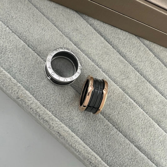 BVLGARI B.zero1 three-band ring featuring black ceramic spiral design, showcasing modern elegance and distinctive craftsmanship.