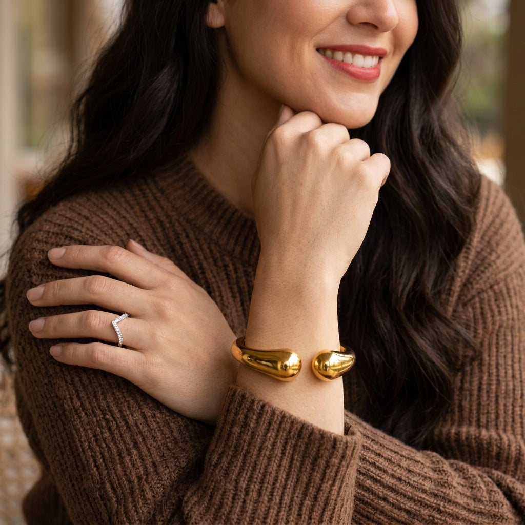 UNOde50 Bangle bracelet with double ball