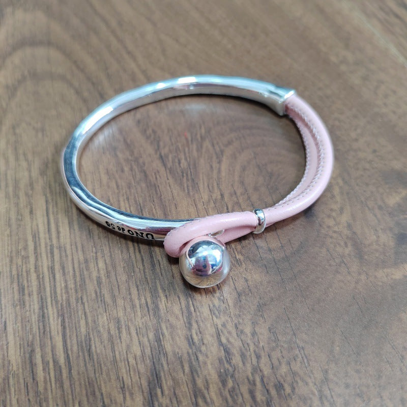 UNOde50 Bangle bracelet with leather