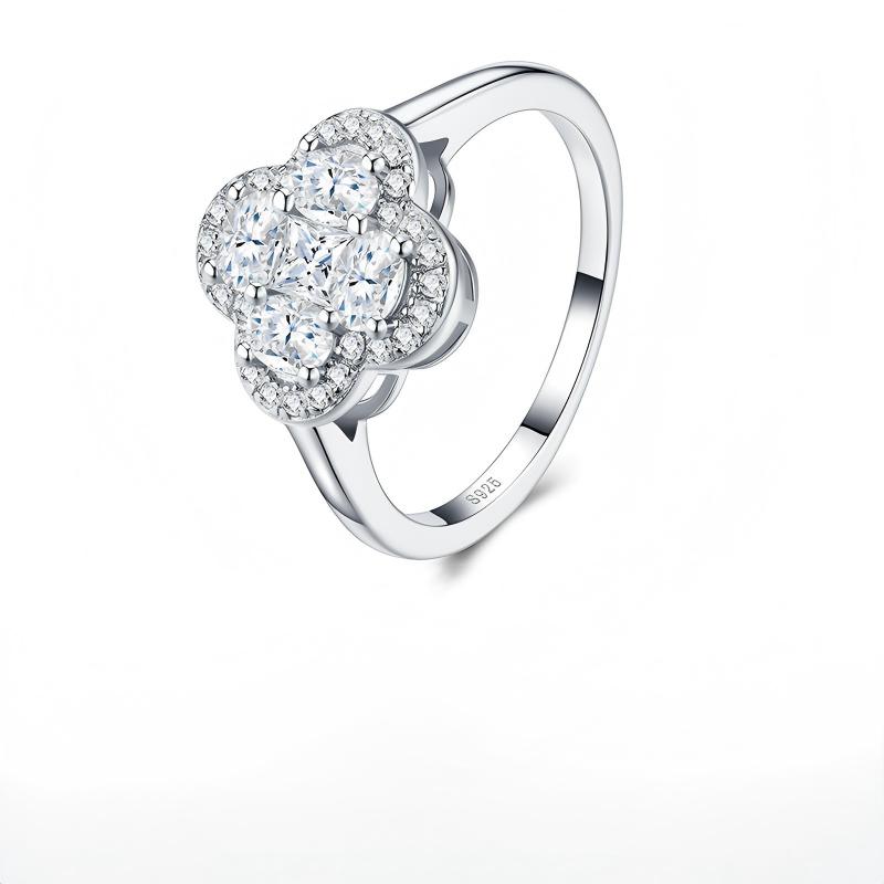 Four-Leaf Clover Oval Moissanite Ring, Cluster